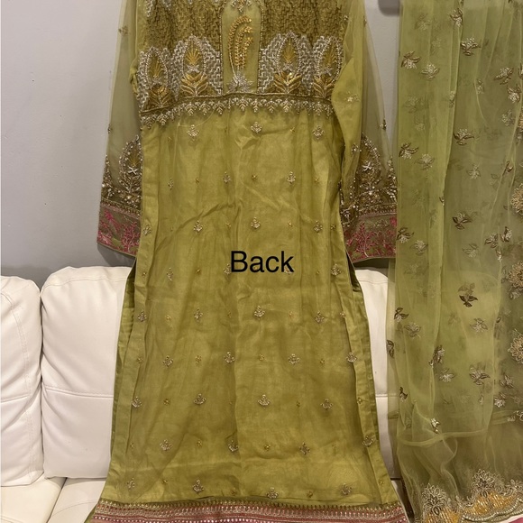 Pakistani Indian zaha branded suit sold - Picture 9 of 14